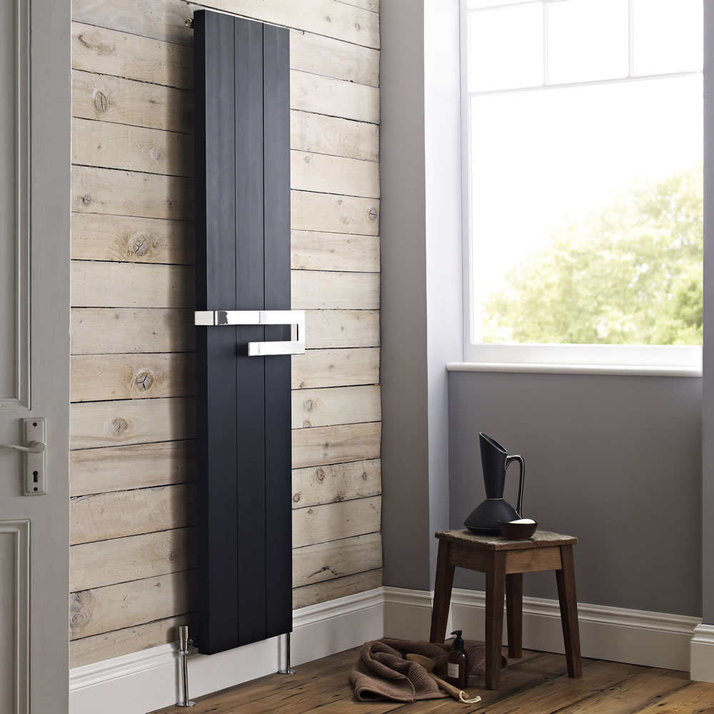Radiateur Design Vertical Noir Ceylon 180cm x 37cm x 10,5cm 1264 Watts