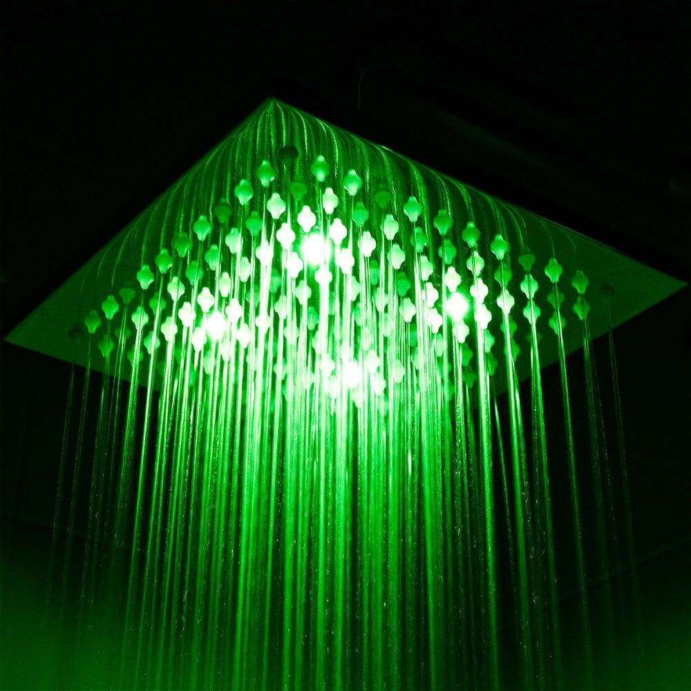 Pomme de douche carrée 20cm à LED