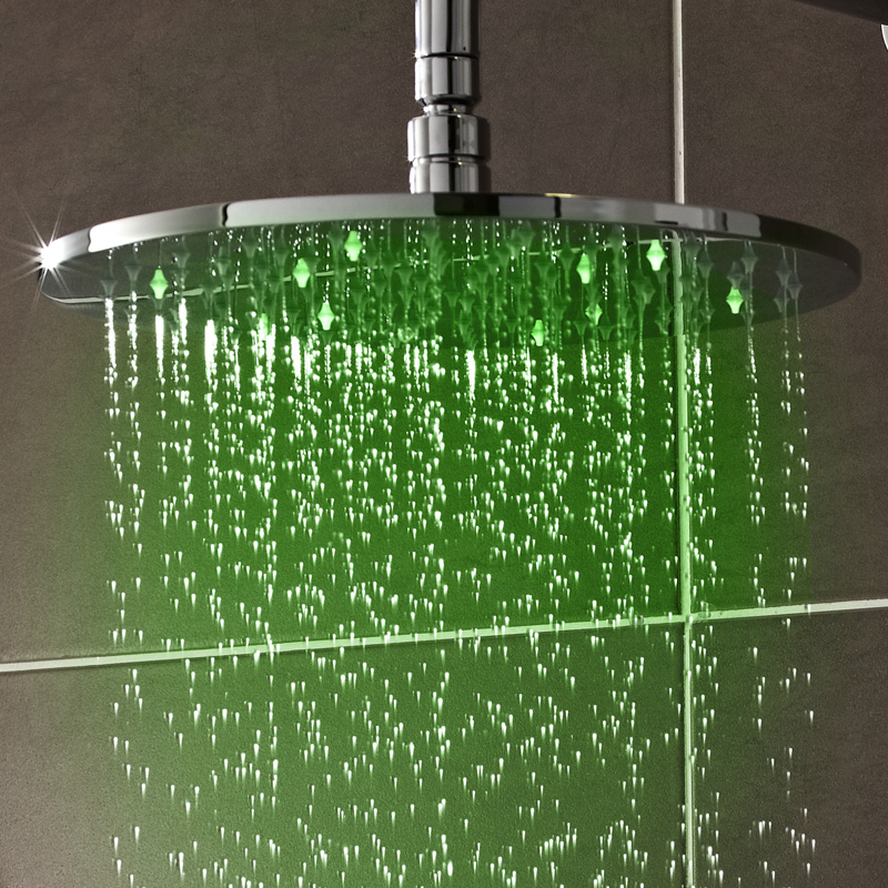 Pomme de douche ronde 20cm à LED