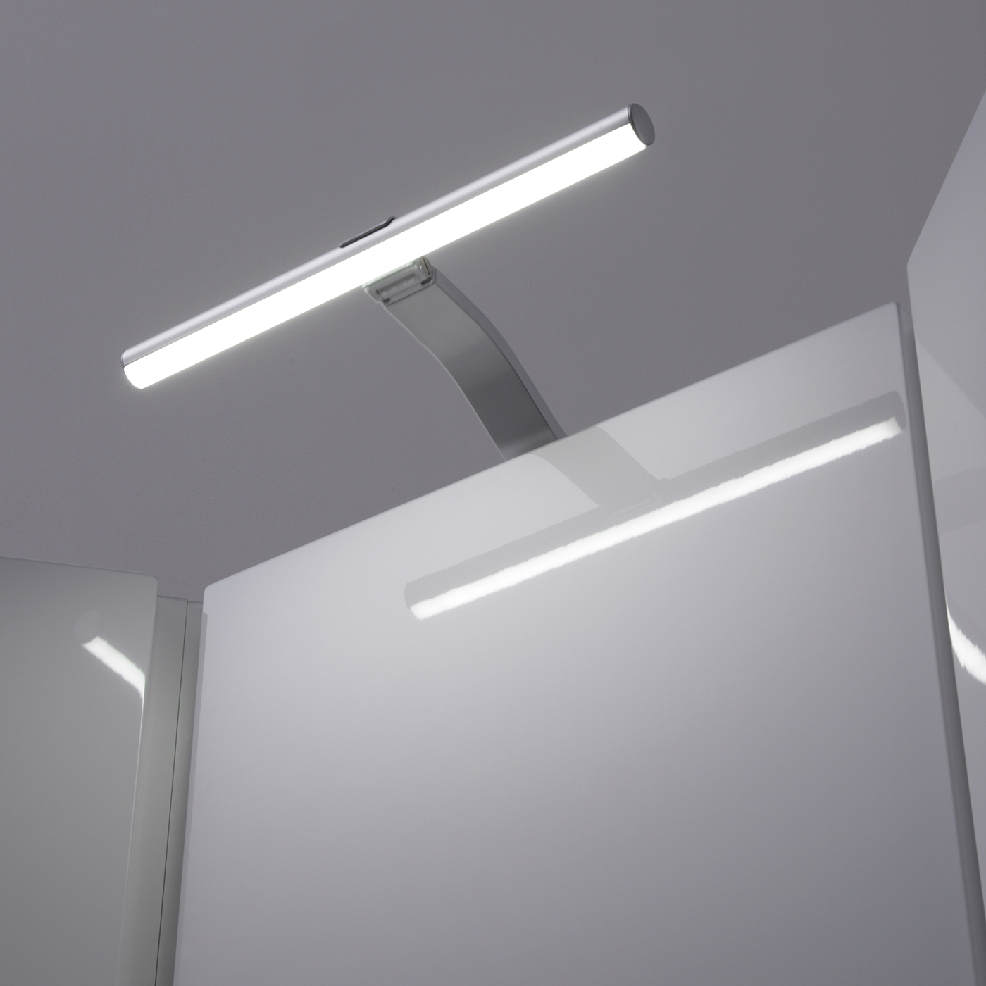 Biard Lumière LED dessus d'armoire 3,3W & alimentation électrique