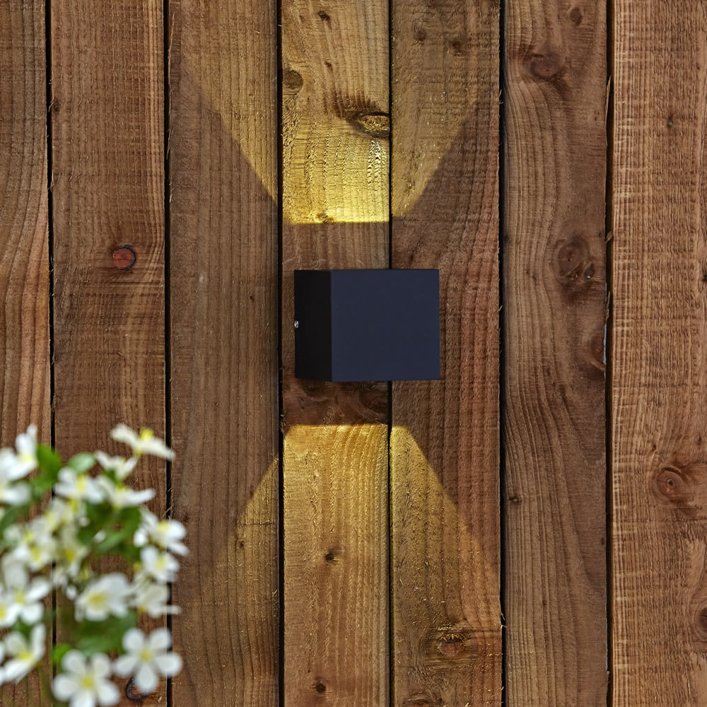 Biard Applique murale extérieure d'angle ajustable Led 6W