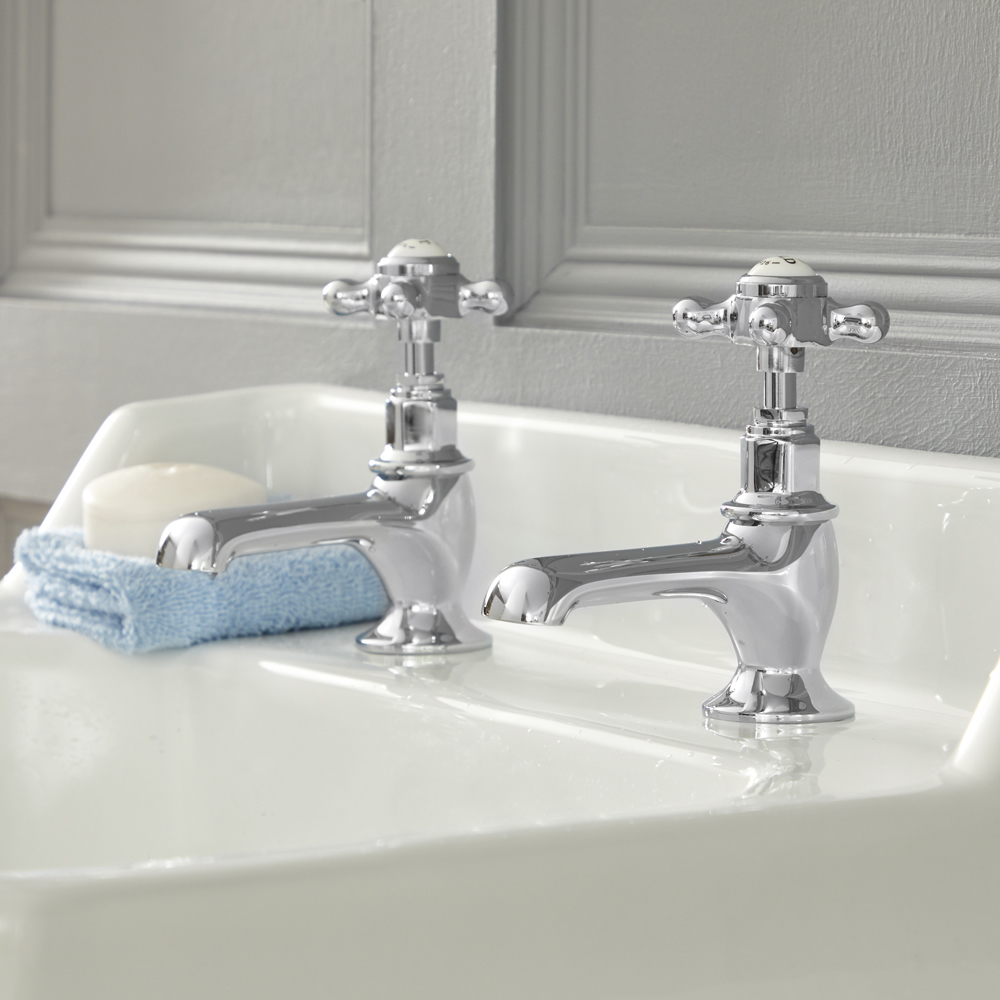 Paire de robinets lavabo rétro à poignées en croisillon – Chromé et Blanc - Elizabeth