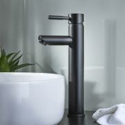 Mitigeur lavabo haut monotrou moderne – Choix de finitions