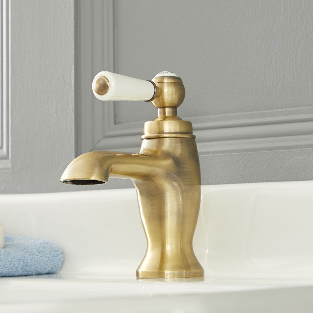 Robinet de salle de bain serpent chorme robinet monotrou robinet de lavabo  grue robinet d'évier robinet mitigeur de lavabo style classique robinet