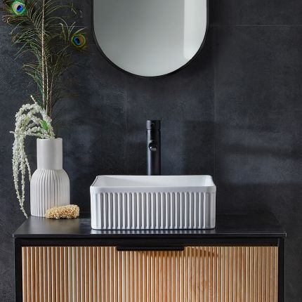 Vasque carrée aux bords cannelés – Blanc – 38 cm – Non pré-percée – Florence