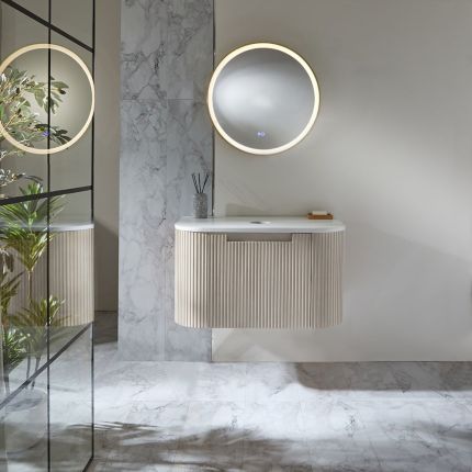 Meuble de salle de bain incurvé et cannelé suspendu – Choix de tailles, de finitions et de vasques – Chalton