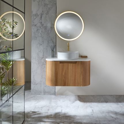 Meuble de salle de bain incurvé et cannelé suspendu – Chêne – Choix de tailles et de vasques – Chalton