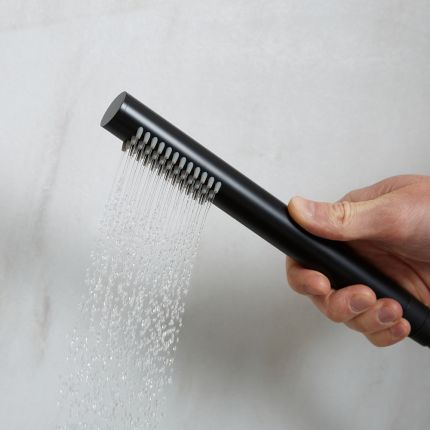 Douchette minimaliste en laiton – Noir - Nox