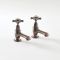 Paire de robinets lavabo rétro - Commandes en croisillon – Bronze huilé – Elizabeth