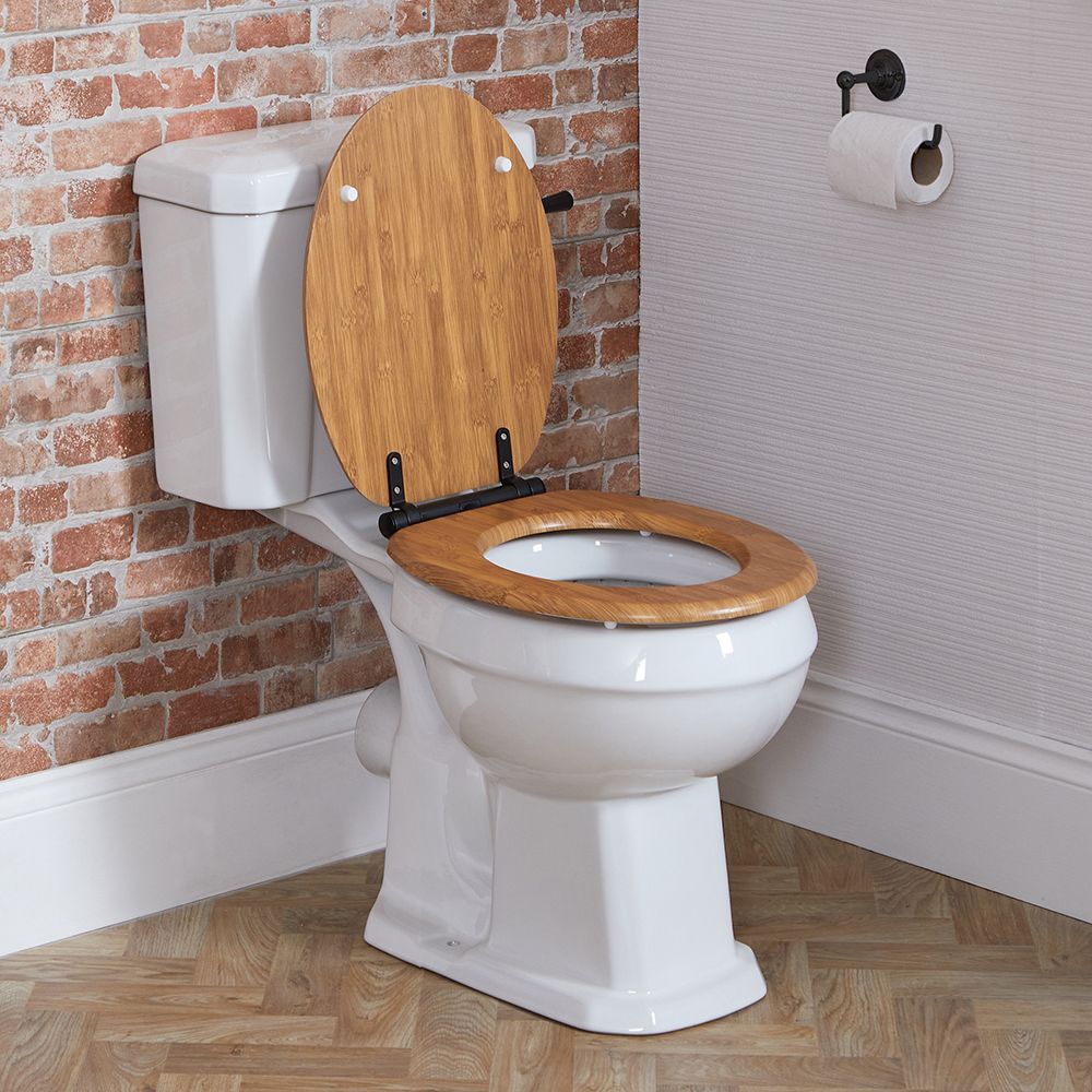 Cuvette WC avec abattant effet chêne, réservoir et levier de chasse d'eau –  Noir – Hauteur confortable – Richmond