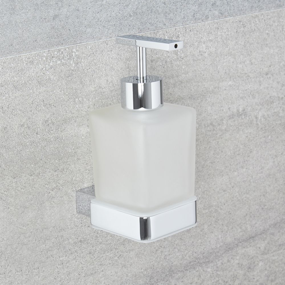 Distributeur de savon mural Kubix