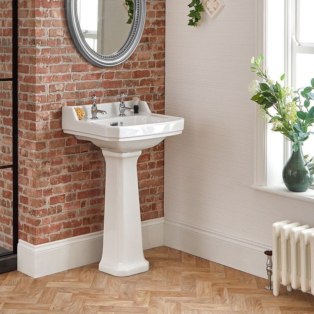 Lavabo sur colonne rétro - Choix de tailles et de trous pour la robinetterie – Richmond