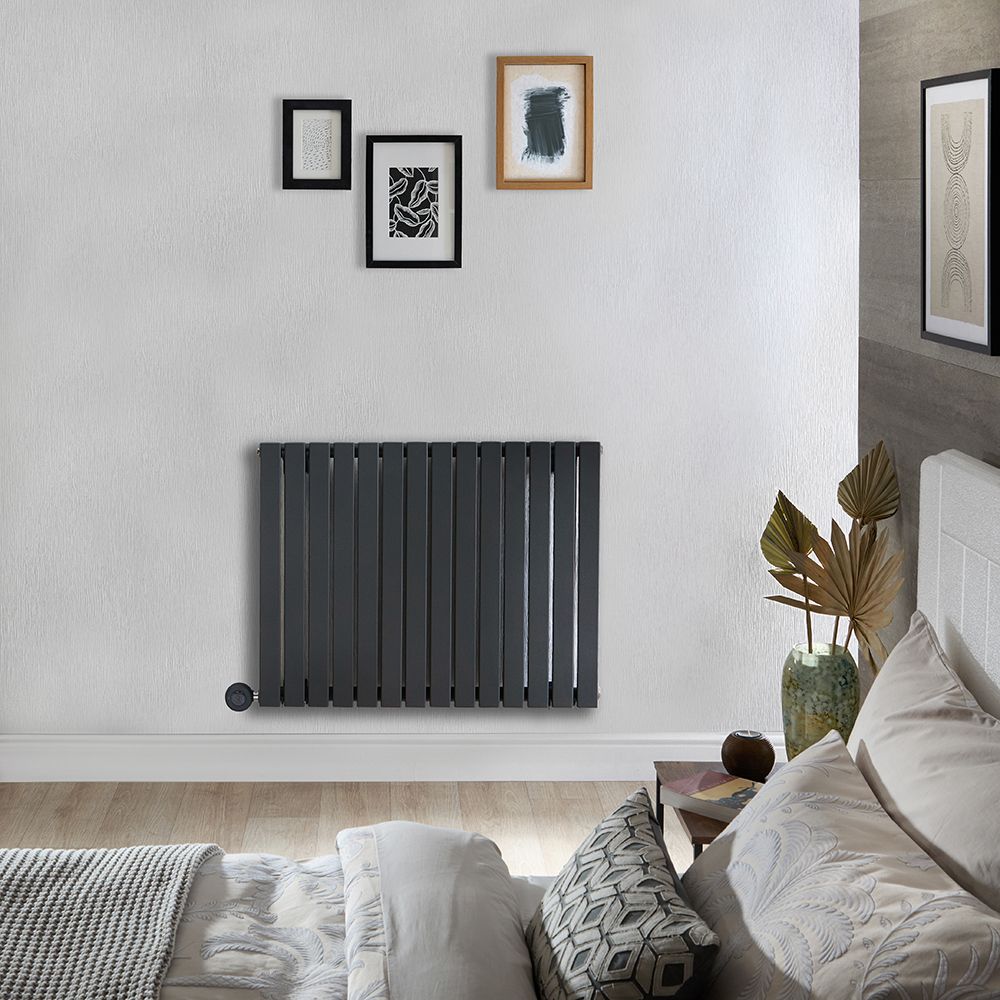 Radiateur design électrique horizontal - Anthracite - 63,5 cm x 82,6 cm x 5,4 cm - Sloane – ECOSO par Hudson Reed