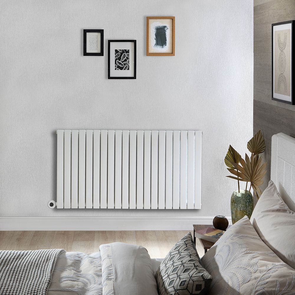 Radiateur design plat électrique horizontal – Blanc – 63,5 cm x 118 cm  – Câblé – Sloane – ECOSO par Hudson Reed