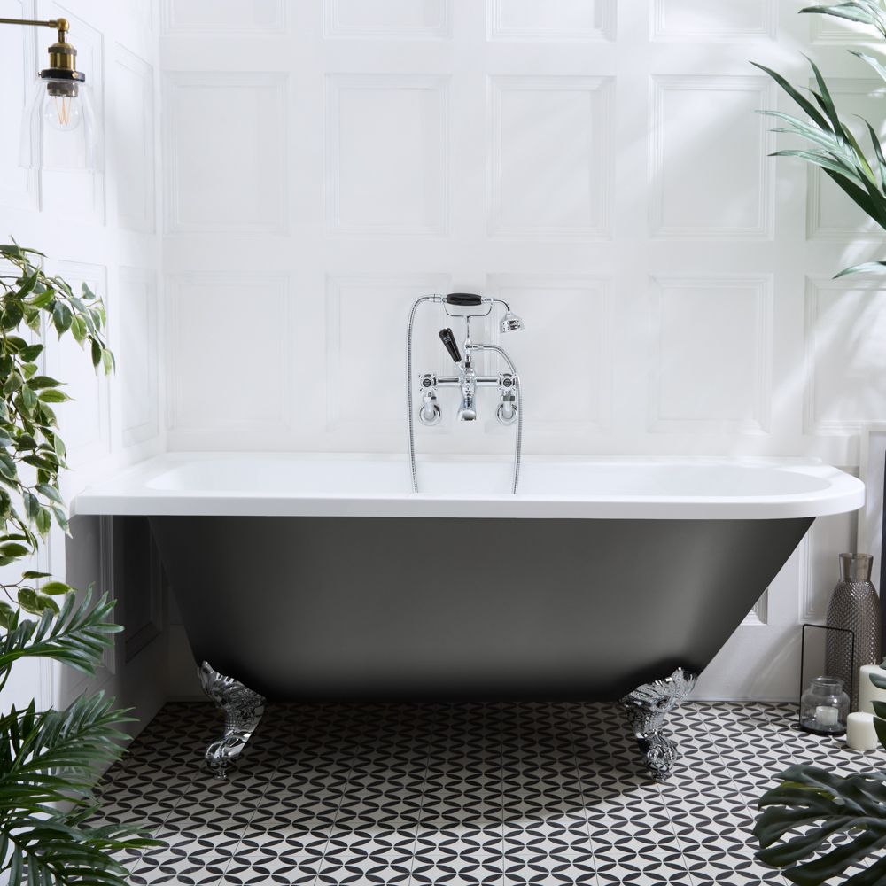 Baignoire semi-îlot d’angle rétro – 168,5 cm x 75 cm – Choix de couleurs métalliques et de finitions des pieds – Angle droit ou gauche – Legend