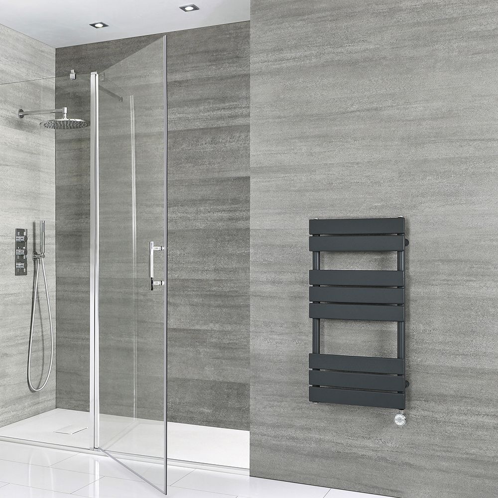 Sèche-serviettes électrique plat – Anthracite – 82,5 cm x 45 cm – Lustro