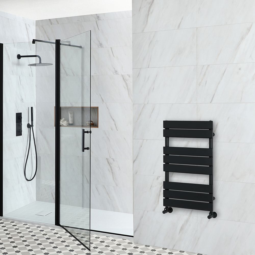 Sèche-serviettes design plat – Noir – 82,5 cm x 45 cm – Lustro
