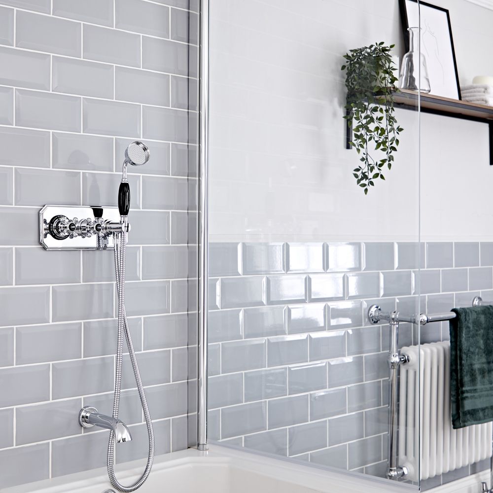 Kit de douche thermostatique à deux fonctions avec inverseur – Douchette – Bec verseur baignoire – Chromé et noir - Elizabeth