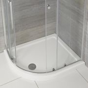 Receveur de douche quart de cercle décalé à profil bas - Choix de taille et option antidérapante - Maxon