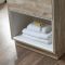 Meuble de salle de bain avec niche – 61 cm – Choix de finitions, de lavabos et lumières LED en option – Hoxton