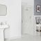 Porte de douche pivotante rétro – Choix de tailles - Langley
