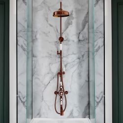 Hudson Reed Elizabeth - Colonne de douche rétro - 3 fonctions - Avec mitigeur thermostatique exposé, bec verseur, pommeau & douchette - Cuivre satiné 