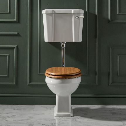 WC rétro avec réservoir - Choix d'abattant et de kit pour chasse d'eau - Richmond