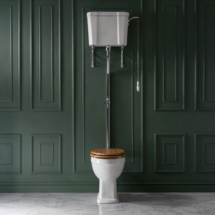 Cuvette WC avec réservoir haut et abattant effet chêne – Hauteur confortable – Choix de finitions de kit chasse d’eau - Richmond