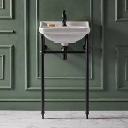 Lavabo sur pieds rétro - Choix de tailles, de finitions et de trous pour la robinetterie – Richmond