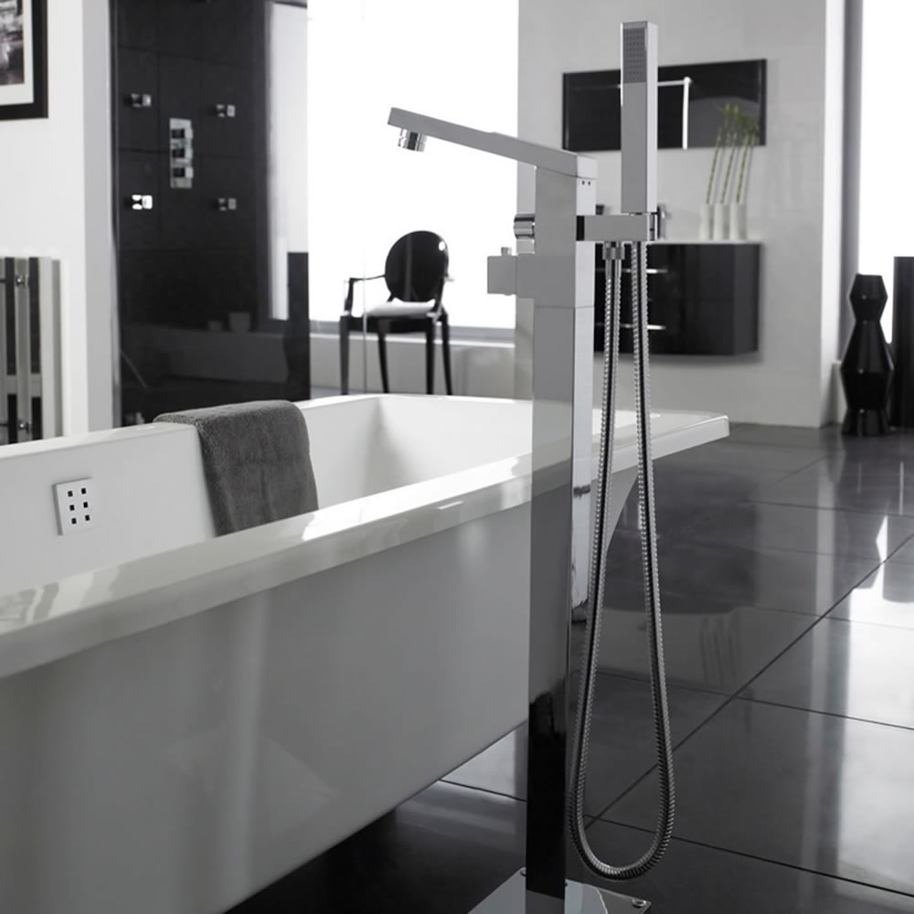 Mitigeur Thermostatique bain/douche pour baignoire îlot Kubix